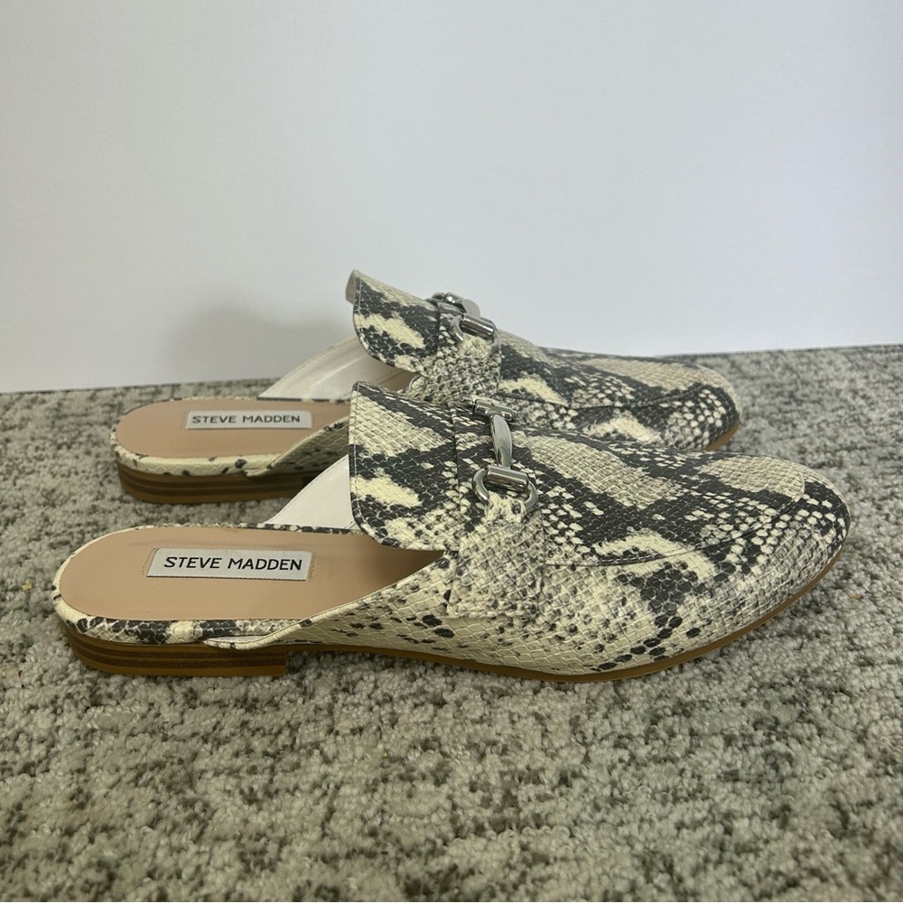 Steve Madden Kandi Snake-Skin Print Slip-On Loafers Size 10